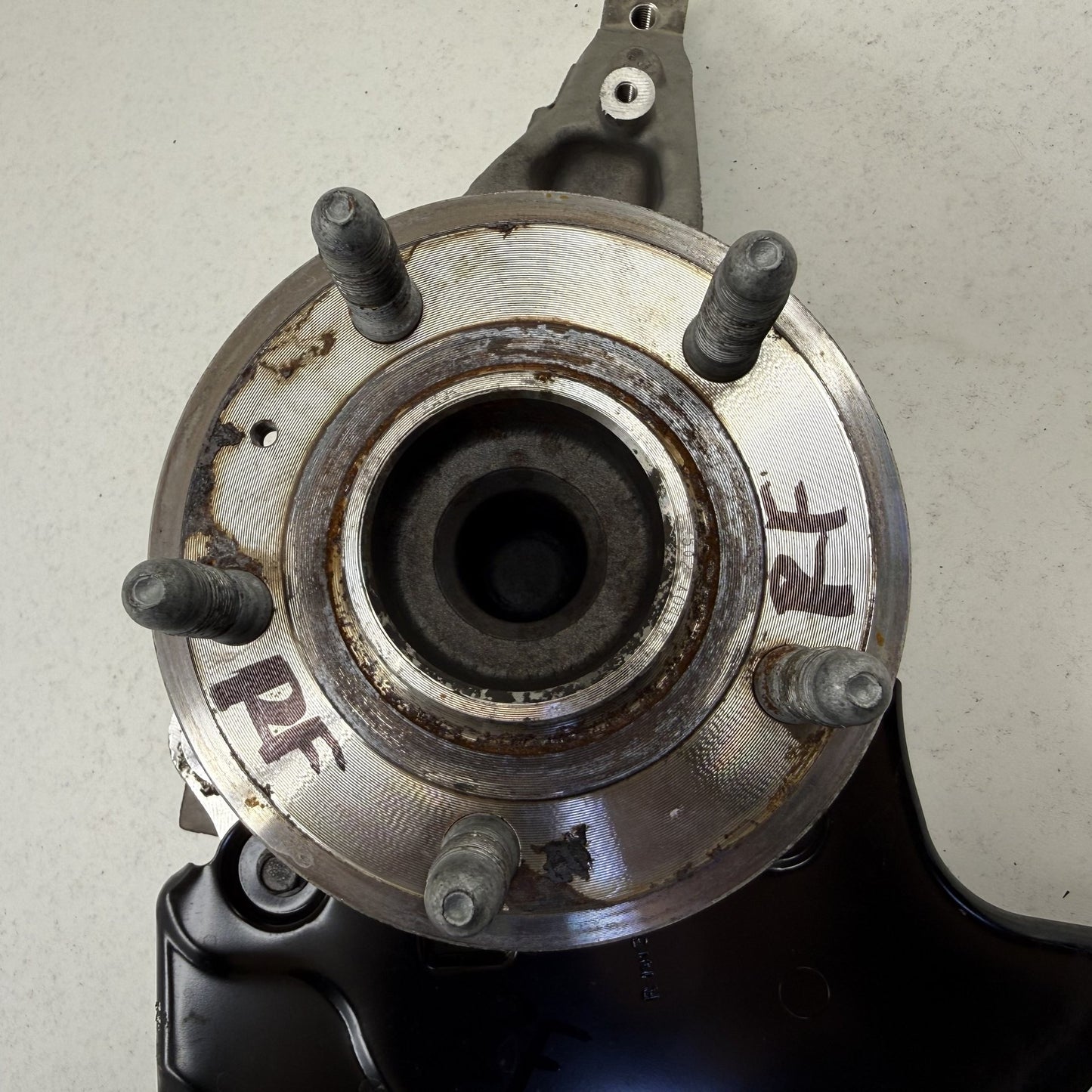 2013-2015 Chevrolet Camaro SS 1LE Right Front Spindle Knuckle Hub Bearing OEM