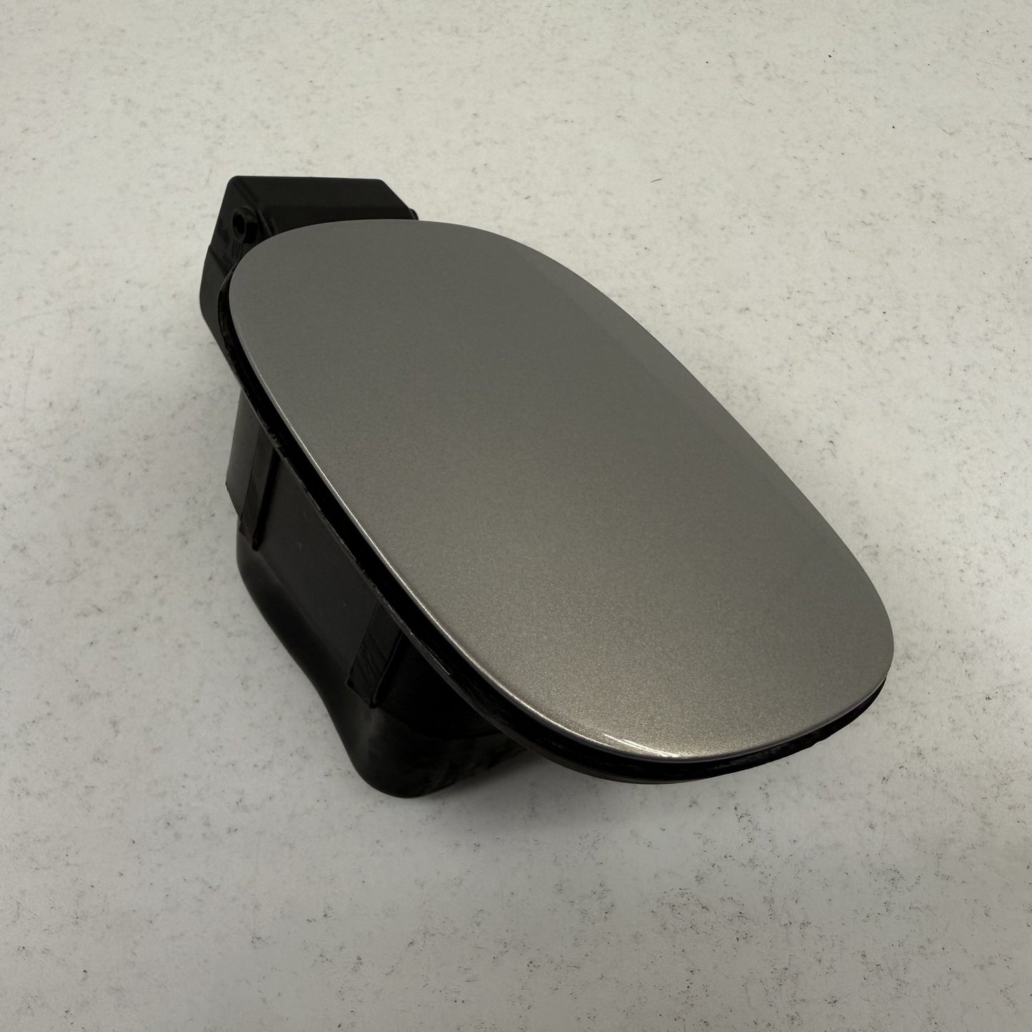 2014-2018 Bentley Flying Spur Fuel Tank Gas Cap Door Lid Cover 4W0809857A OEM