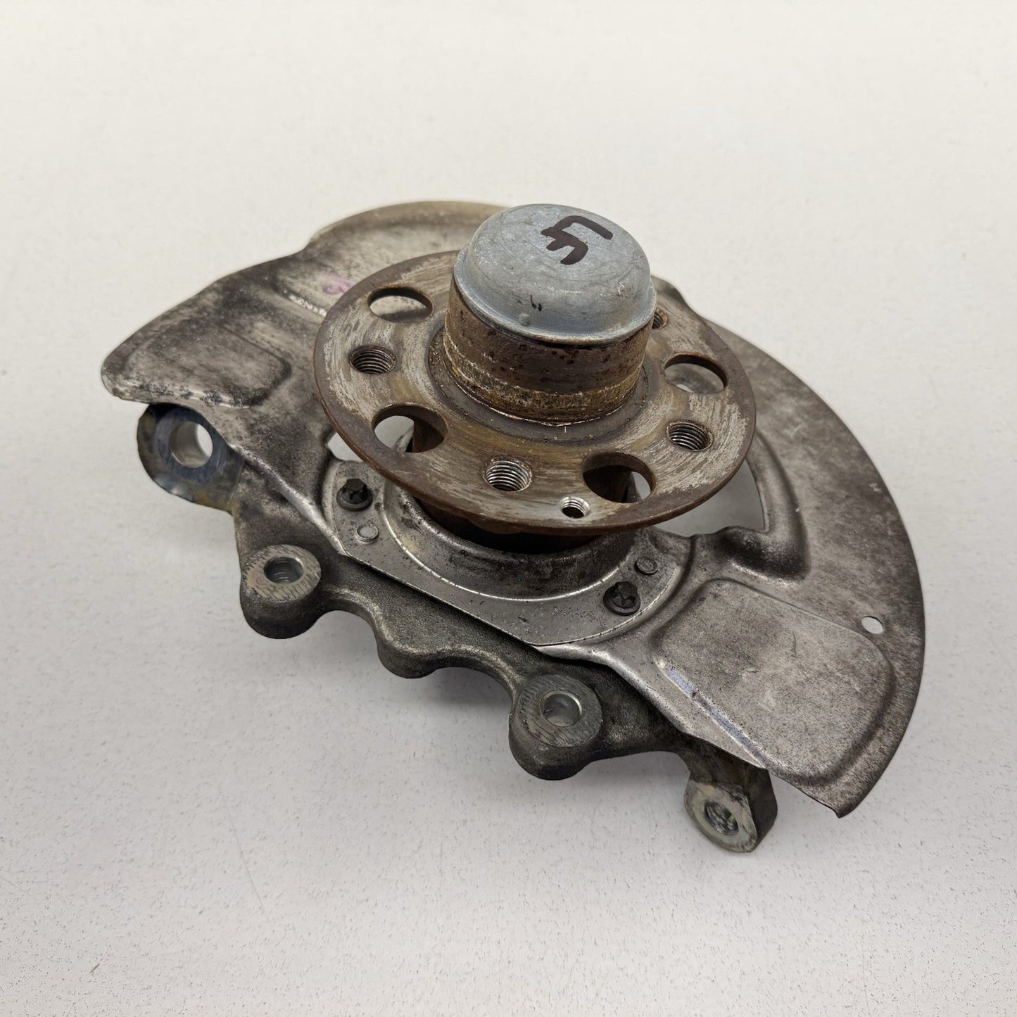 12-18 Mercedes W218 CLS550 RWD Left Front Spindle Knuckle Hub Wheel Bearing OEM