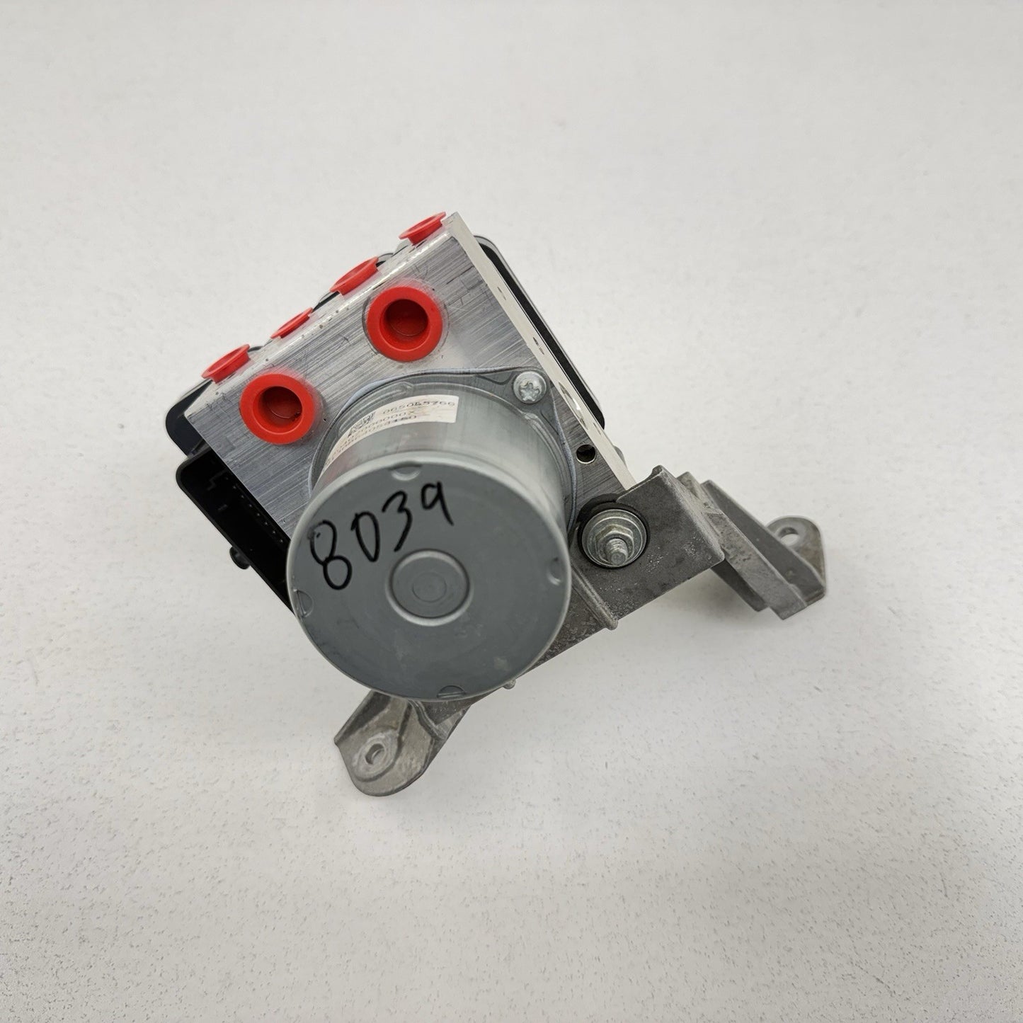 19-20 Chevrolet Camaro Anti Brake Lock Pump ABS Pump 84653128 OEM
