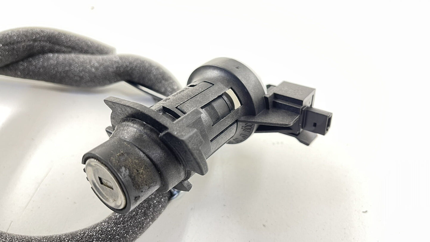 14-17 MERCEDES BENZ E550 W207 REAR TRUNK LATCH LOCK ACTUATOR 2047500485 OEM