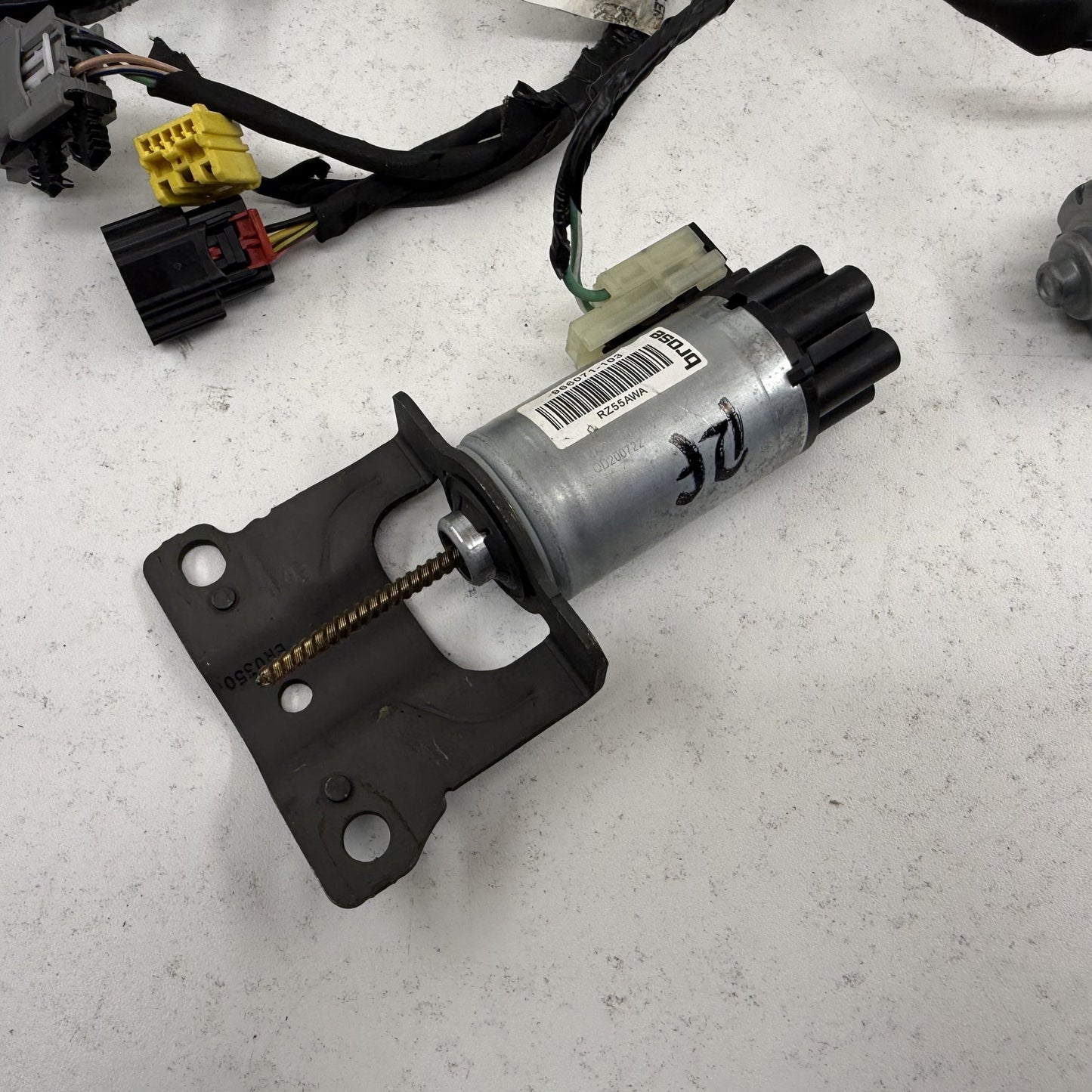 2021-2026 Dodge Durango SRT Right Front Seat Adjustment Motor Set W/ Harness OEM