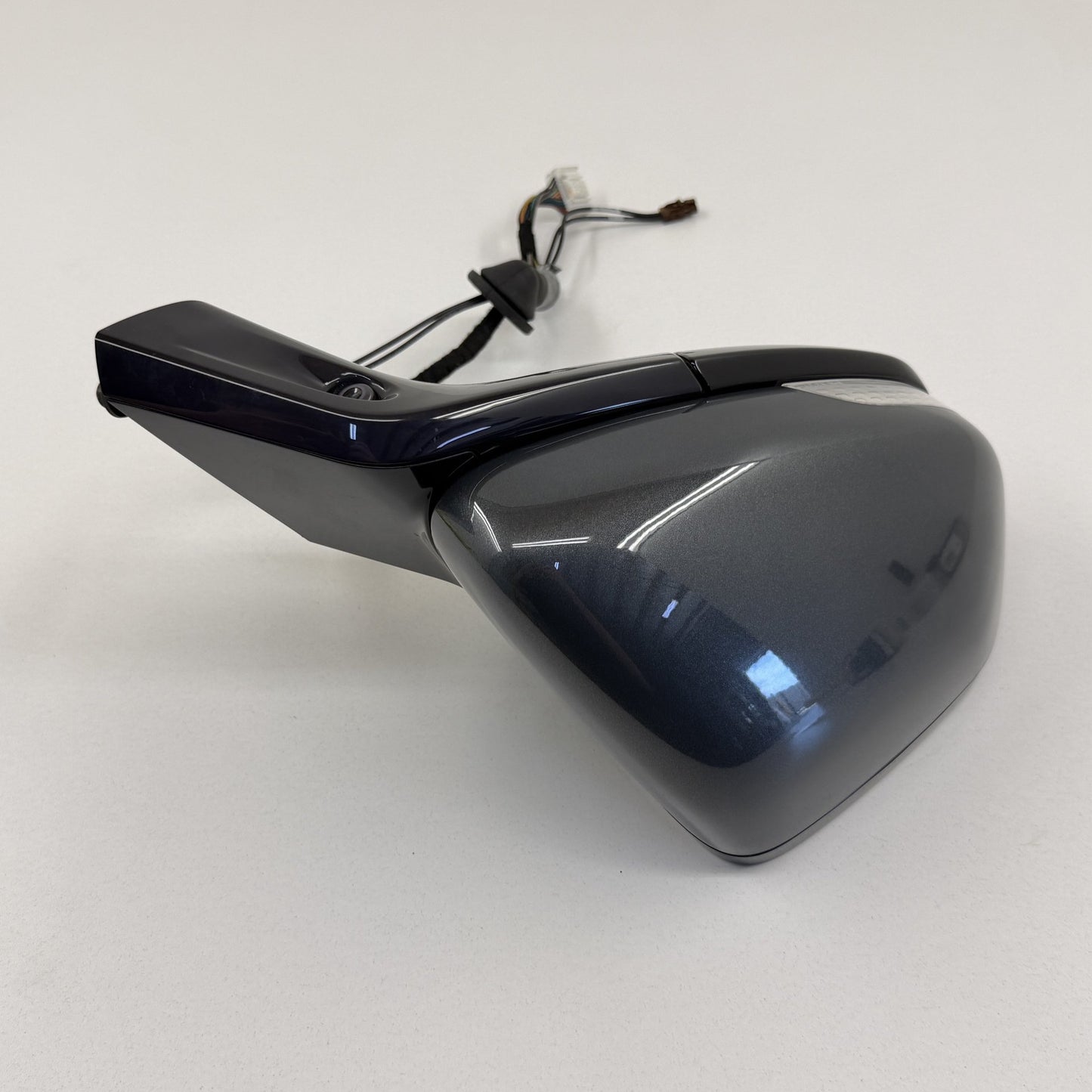 2022-2024 Rivian R1S R1T Right Front Door Mirror Side View W/ Camera OEM