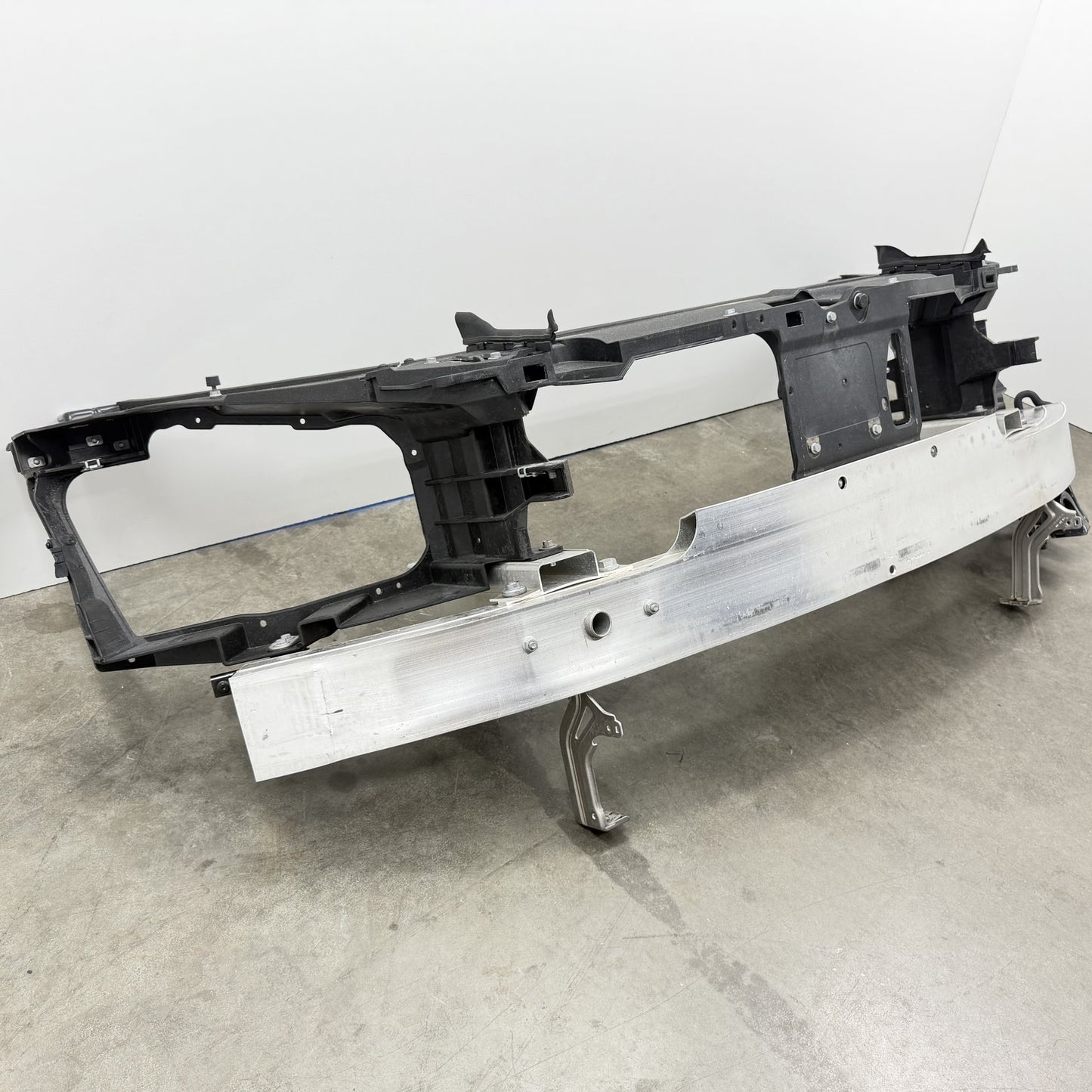 2014-2020 Mercedes S550 W222 Radiator Support Cooling Pack Reinforcement Bar OEM
