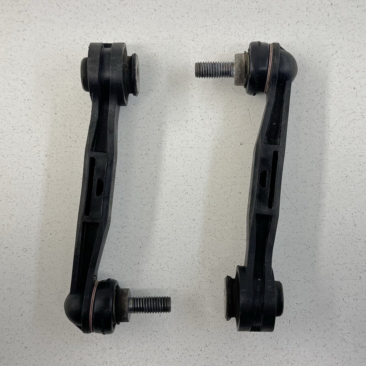 18-24 BMW G01 G02 X3 X4 Rear Stabilizer Sway Bar End Link Pair Left & Right OEM