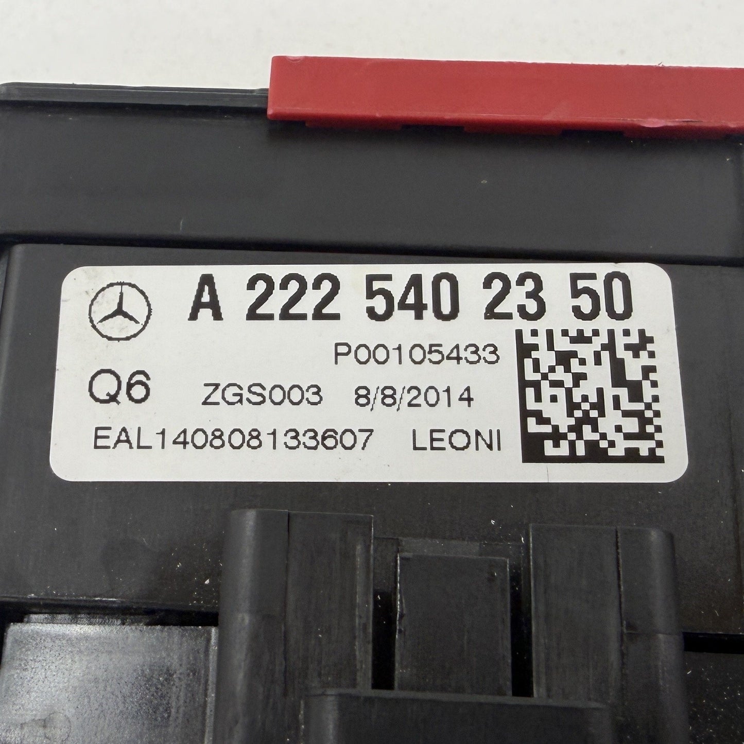 2014-2017 Mercedes-Benz S550 W222 Engine Bay Fuse Relay Junction Box OEM
