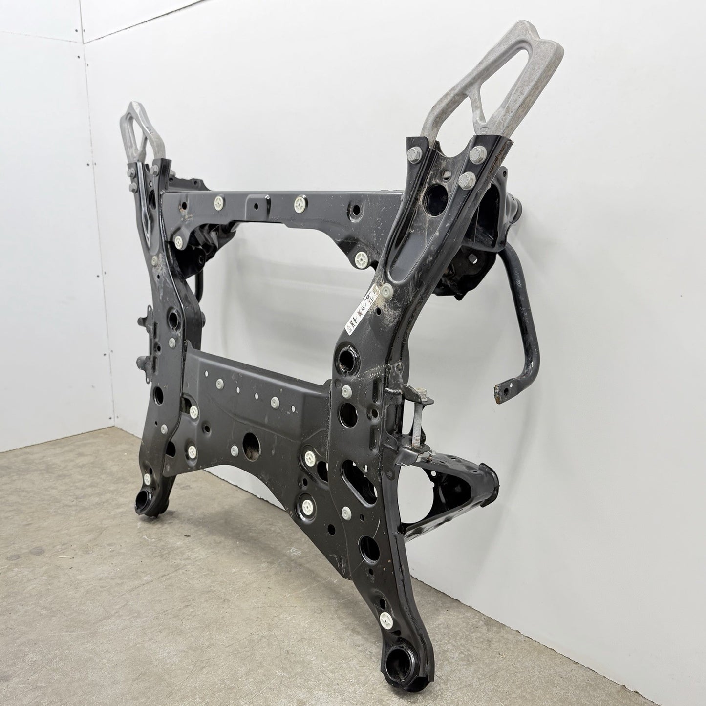 18-24 G01 BMW X3 XDrive Front Engine Cradle Subframe Crossmember OEM