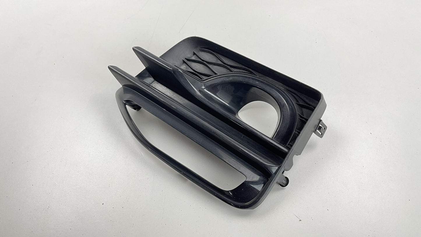 14-17 Infiniti Q50 Passenger Right Front Fog Light Cover Bezel Trim OEM