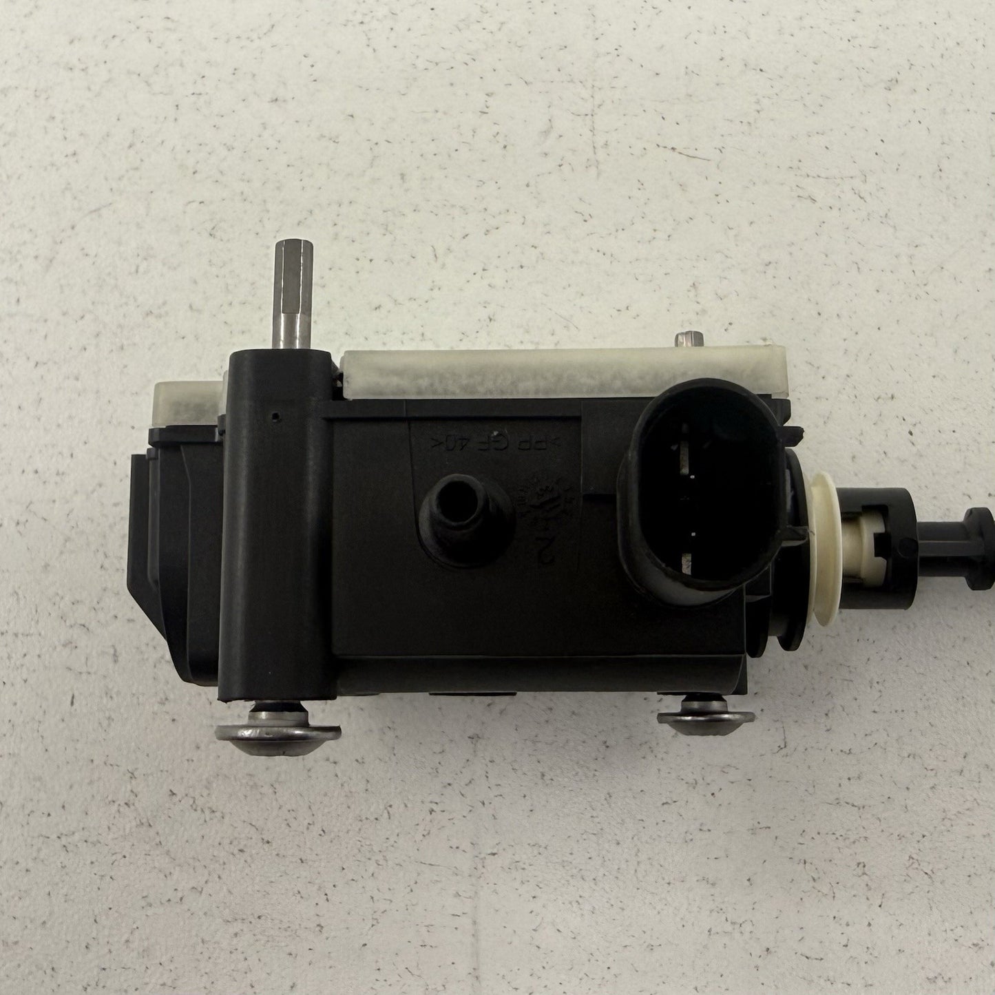 11-16 BMW M5 528 535 550 F10 Gas Fuel Filler Door Lock Actuator 7200674 OEM