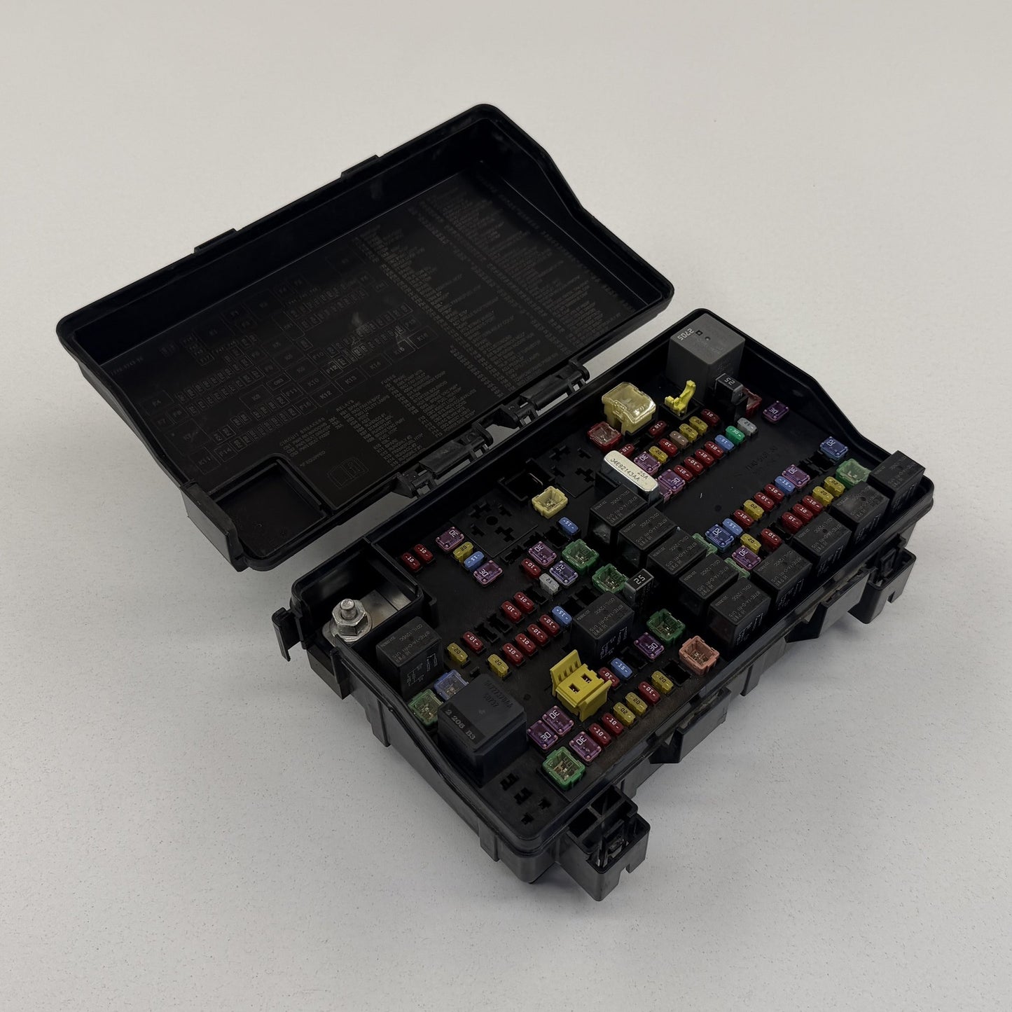 2023-2024 Ram 2500 3500 Intelligent Power Distribution Fuse Box 68547200AA OEM