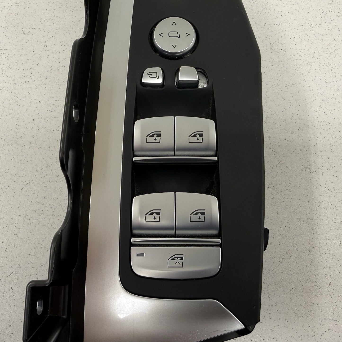 18-24 BMW G01 X3 Driver Left Front Master Window Control Switch 6847099 OEM