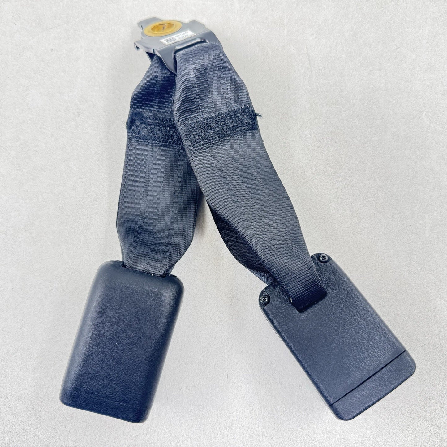 19-23 DODGE CHALLENGER REAR CENTER SEAT BELT SEATBELT BUCKLE 6KE751X9AA OEM