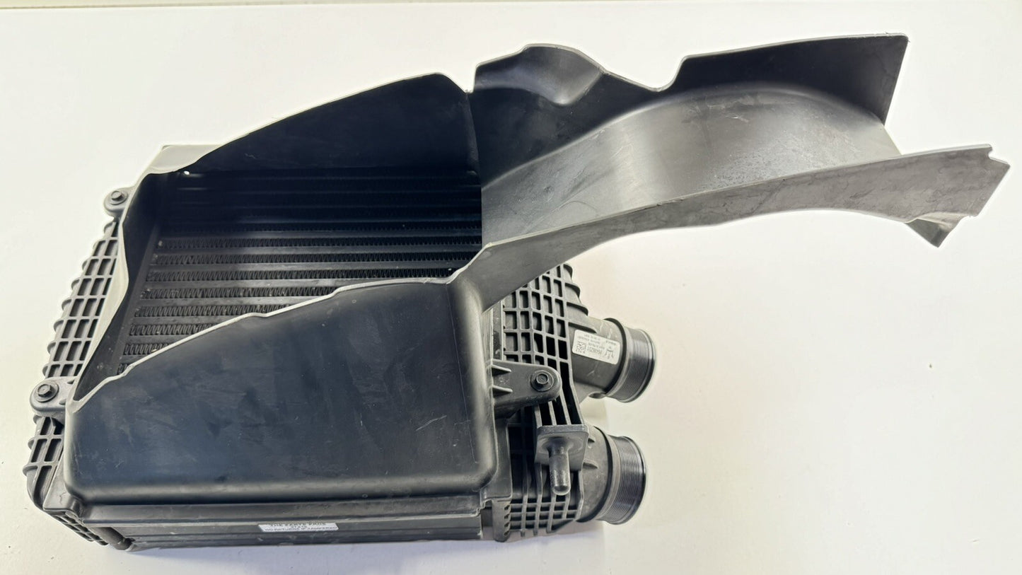 18-23 MASERATI GHIBLI PASSENGER RIGHT TURBO INTERCOOLER W/ DUCT 670039351 OEM