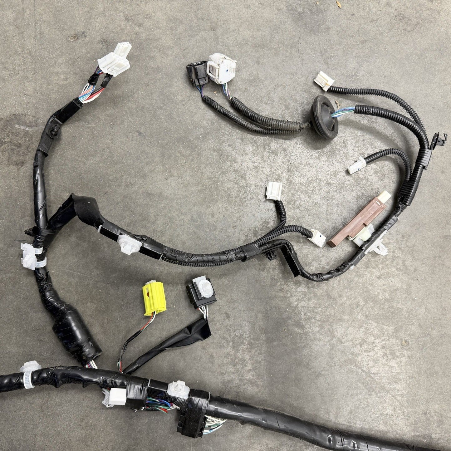 2020 Toyota Prius Prime Chassis Main Body Wiring Harness OEM