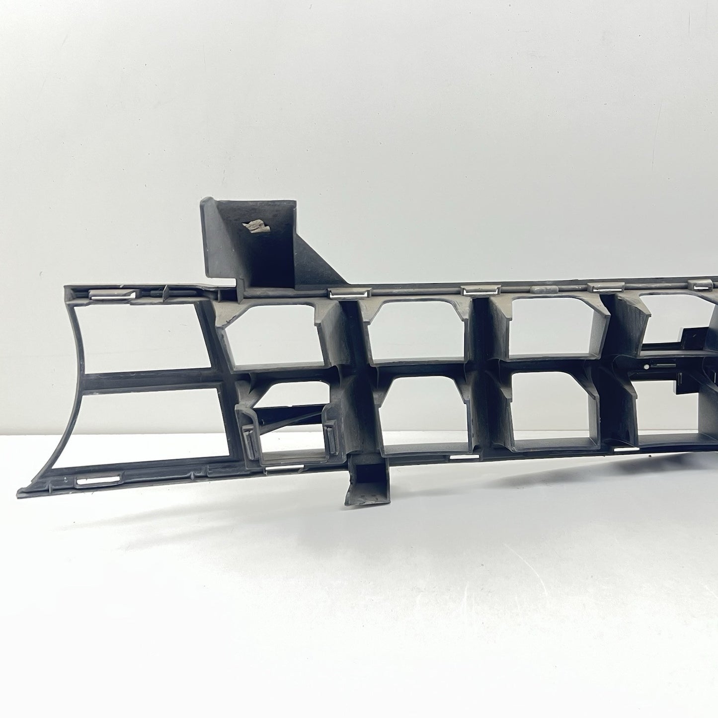 10-13 CHEVROLET CAMARO SS FRONT BUMPER UPPER GRILLE GRILL TRIM 92242526 OEM