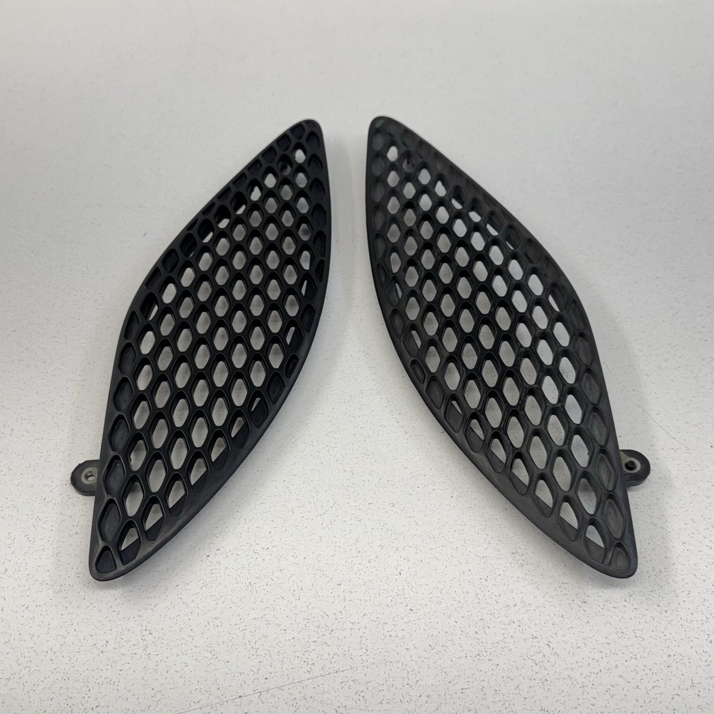 15-20 Dodge Charger SRT Hellcat Performance Hood Bezel Vent Grille Pair OEM