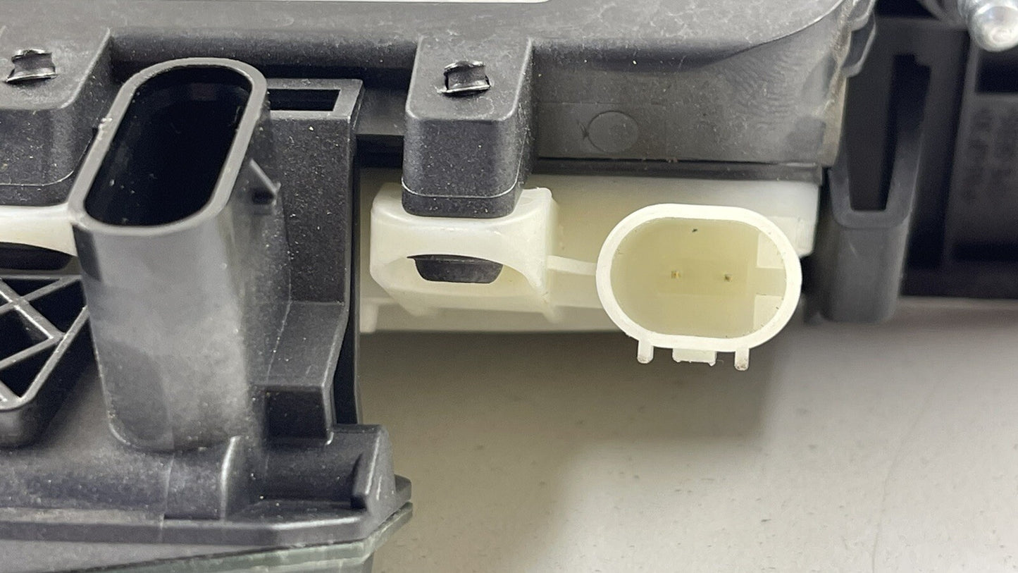 13-16 MERCEDES GL350 X166 TAILGATE RELEASE HANDLE SWITCH W/ REAR VIEW CAMERA OEM