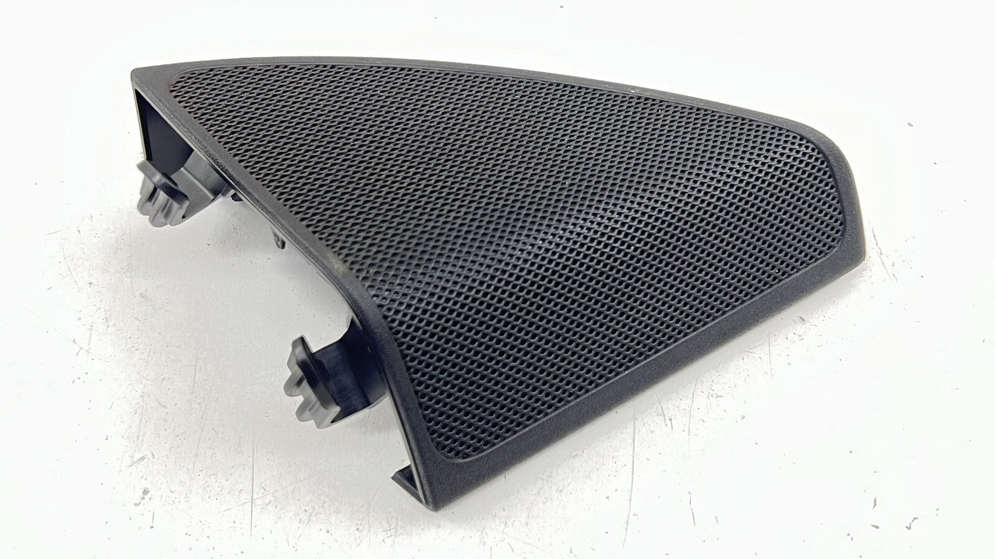 15-21 MERCEDES-BENZ C63S W205 RIGHT FRONT DOOR PANEL CORNER SPEAKER TRIM OEM