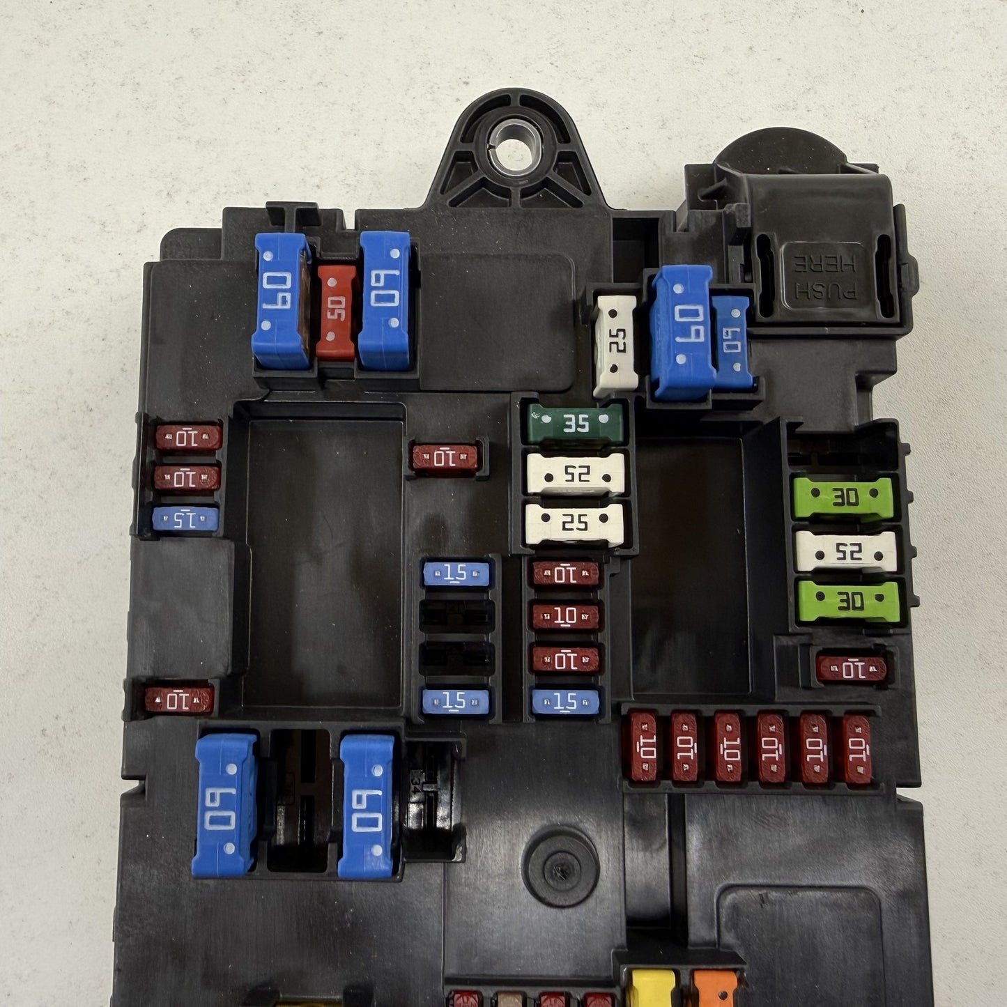 2022-2024 Rivian R1S R1T Left Cabin Fuse Relay Junction Box PT00031575-F OEM