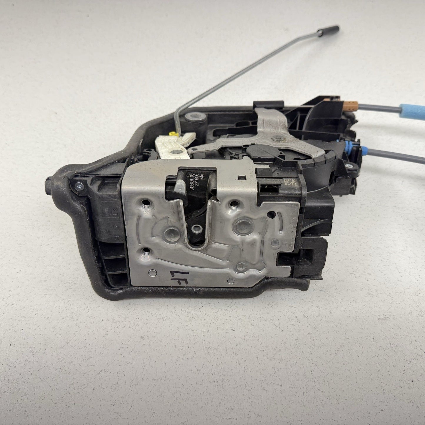 18-24 BMW G01 X3 Driver Left Front Door Latch Lock Actuator 9492091 OEM