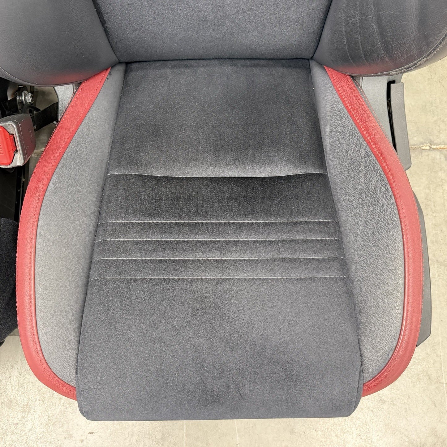 18-21 Subaru WRX STI Left And Right Front Seat Pair Leather Suede OEM Nice!