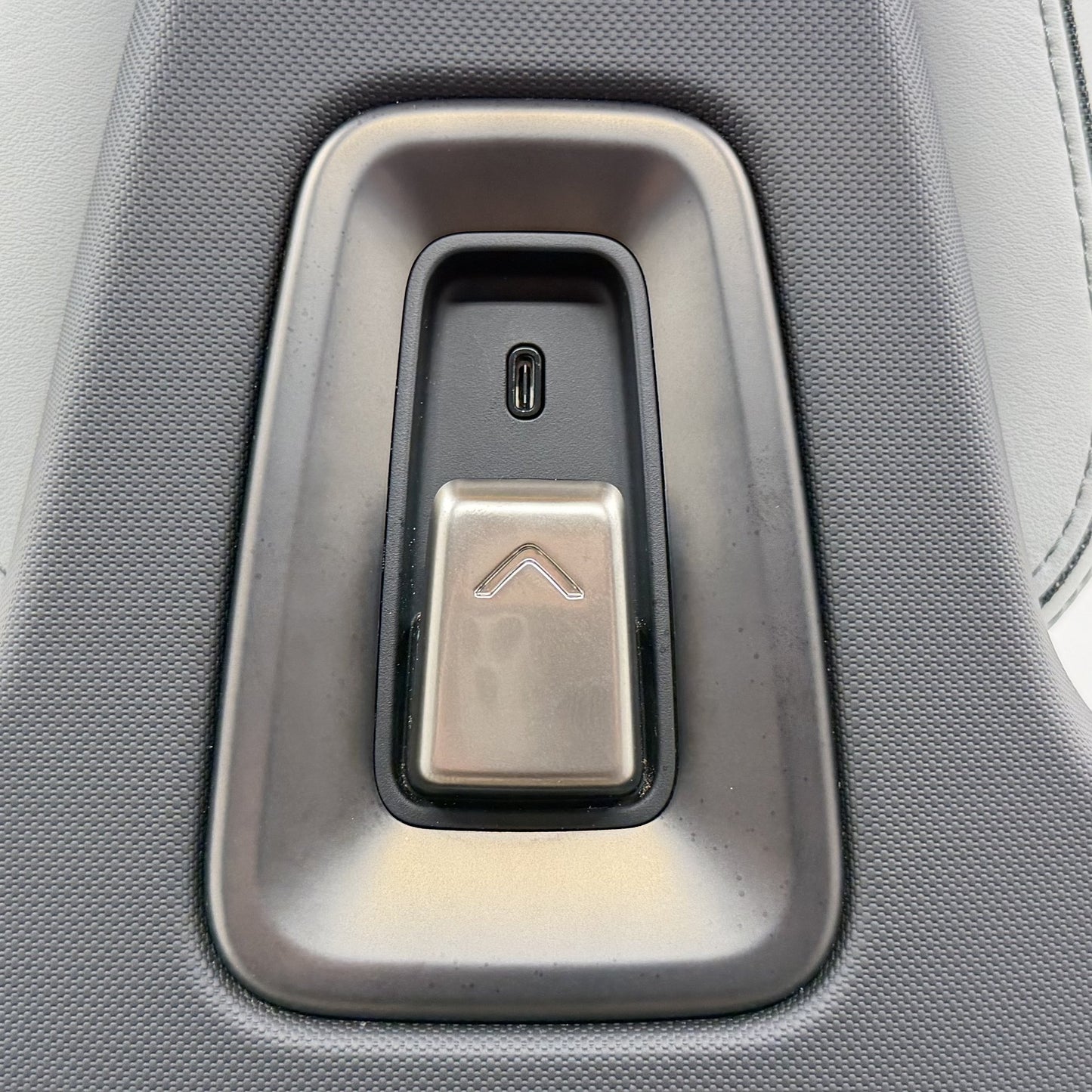 2022-2024 Rivian R1S Passenger Right Front Seat Ocean Coast Leather OEM