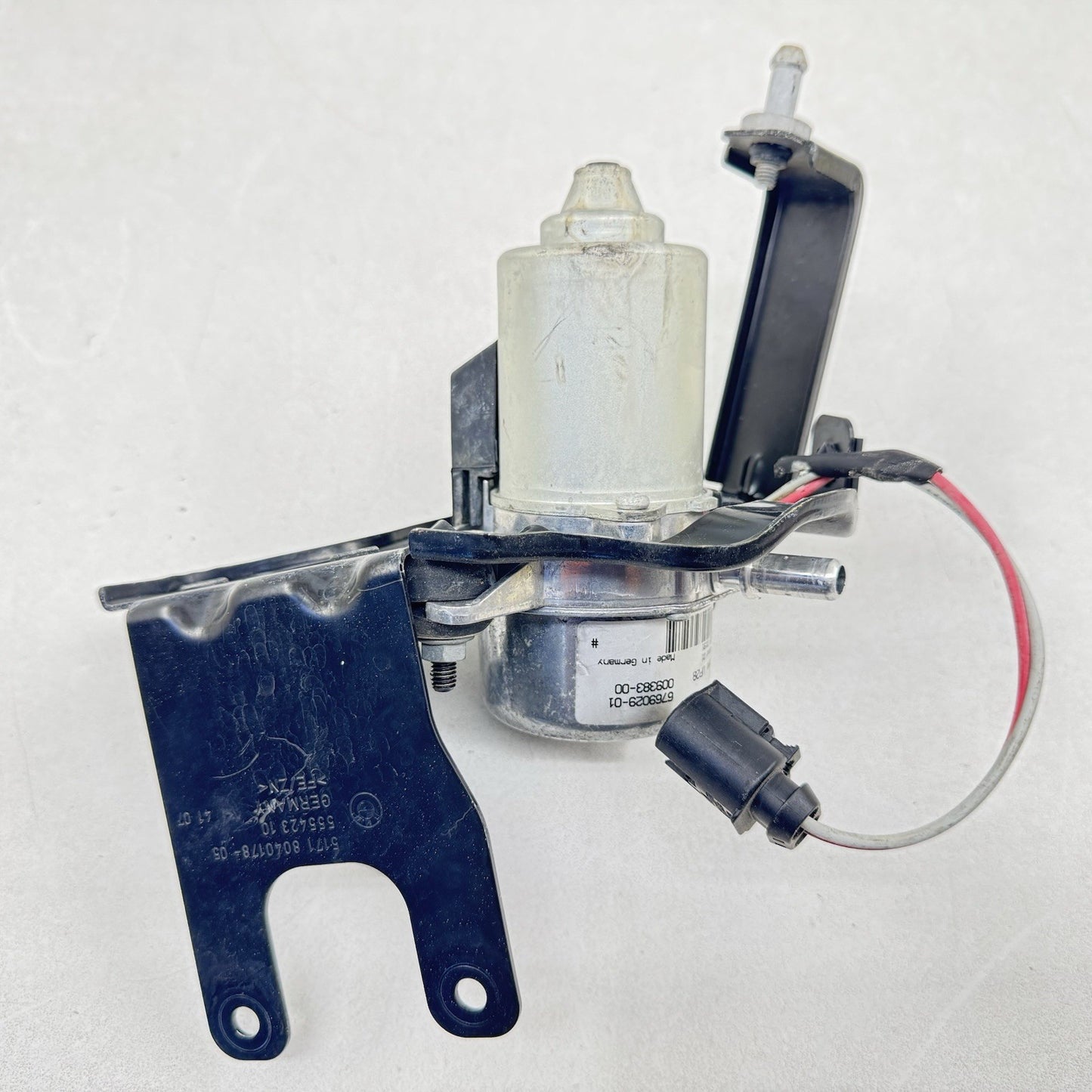06-10 BMW M6 E63 E64 Brake Vacuum Pump Actuator Motor Assembly 6769029 OEM