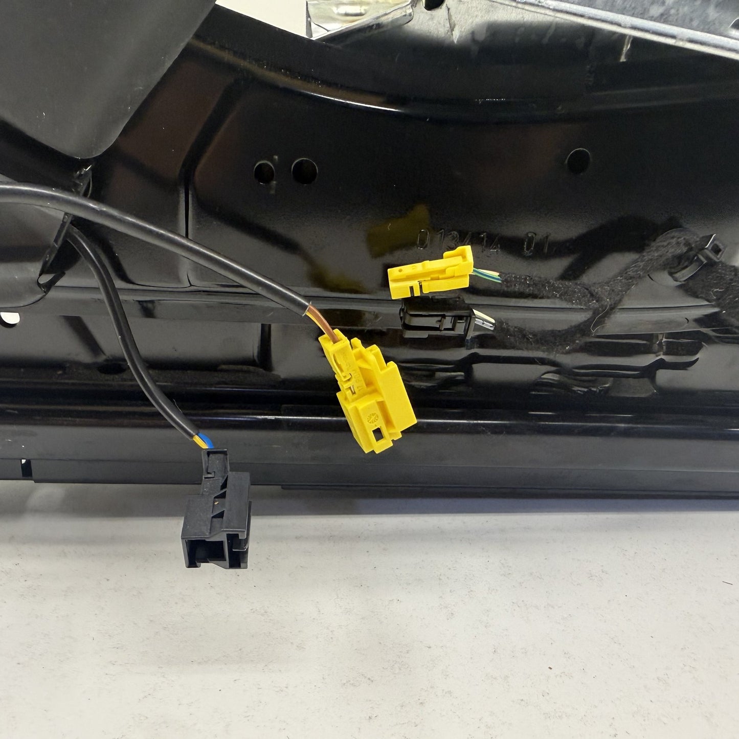 2014-2020 Mercedes-Benz S550 W222 Left Front Lower Seat Track Rail Frame OEM