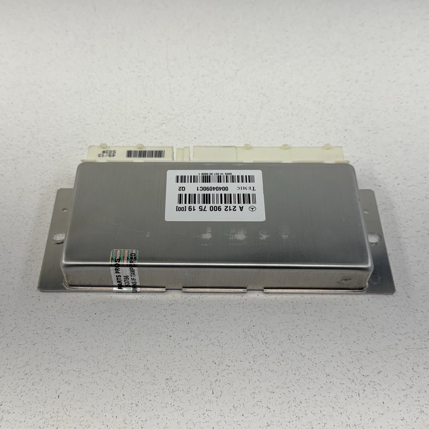 10-18 Mercedes W212 W218 CLS550 E550 Airmatic Air Suspension Control Module OEM
