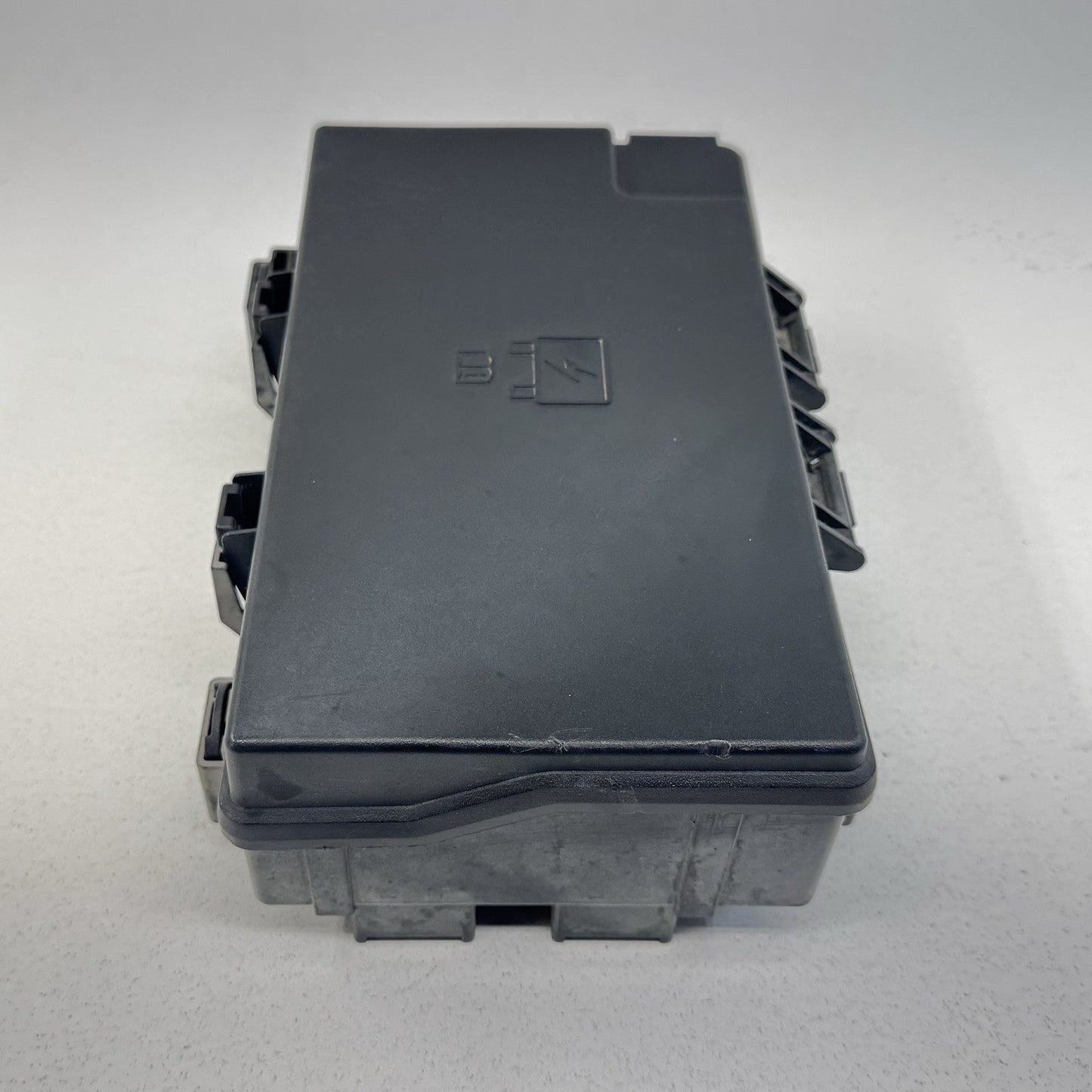 20-22 Ram 2500 3500 Intelligent Power Distribution Fuse Box 68437289AB OEM