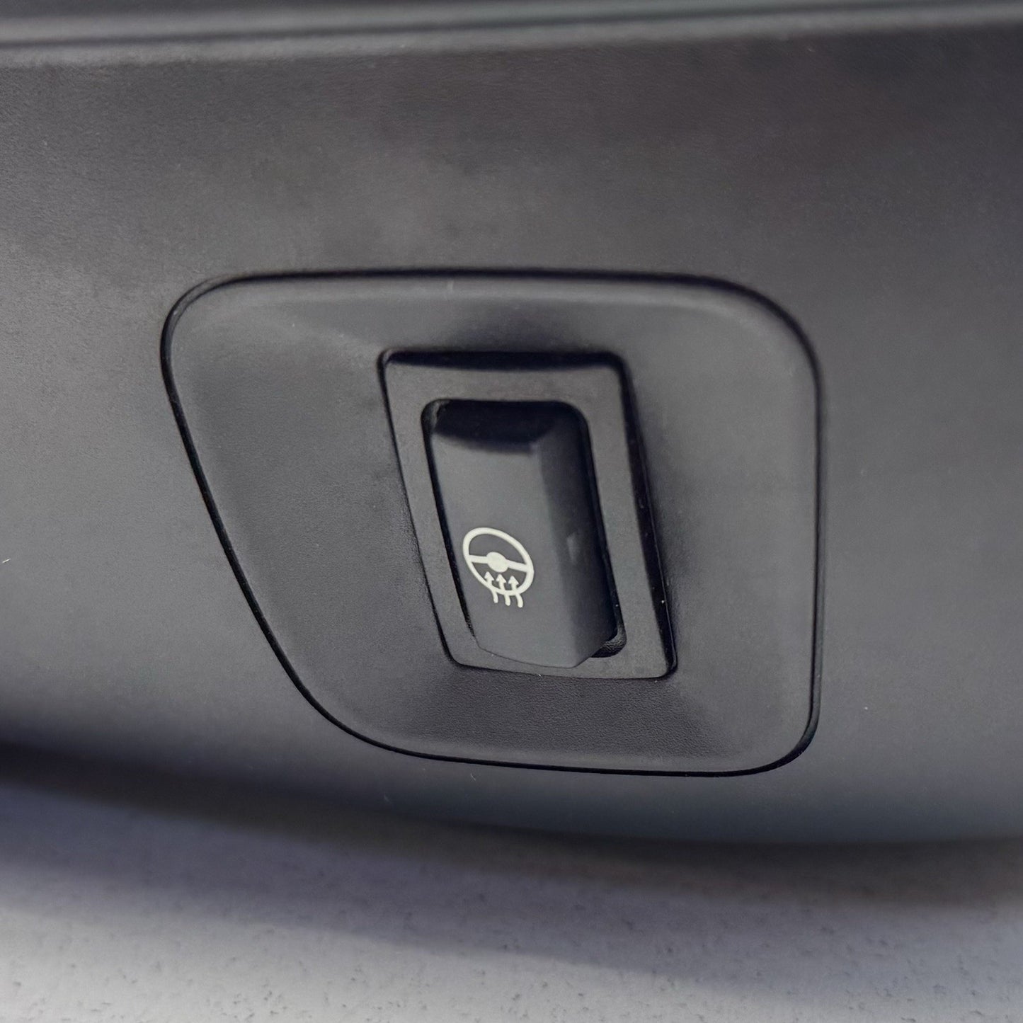 15-18 BMW F80 M3 Steering Column Surround Cover Trim Heated Wheel Switch OEM