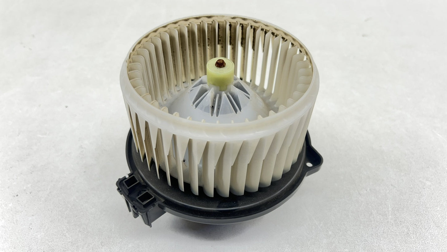14-17 CHEVY SS SEDAN HVAC AC AIR HEATER BLOWER FAN MOTOR OEM