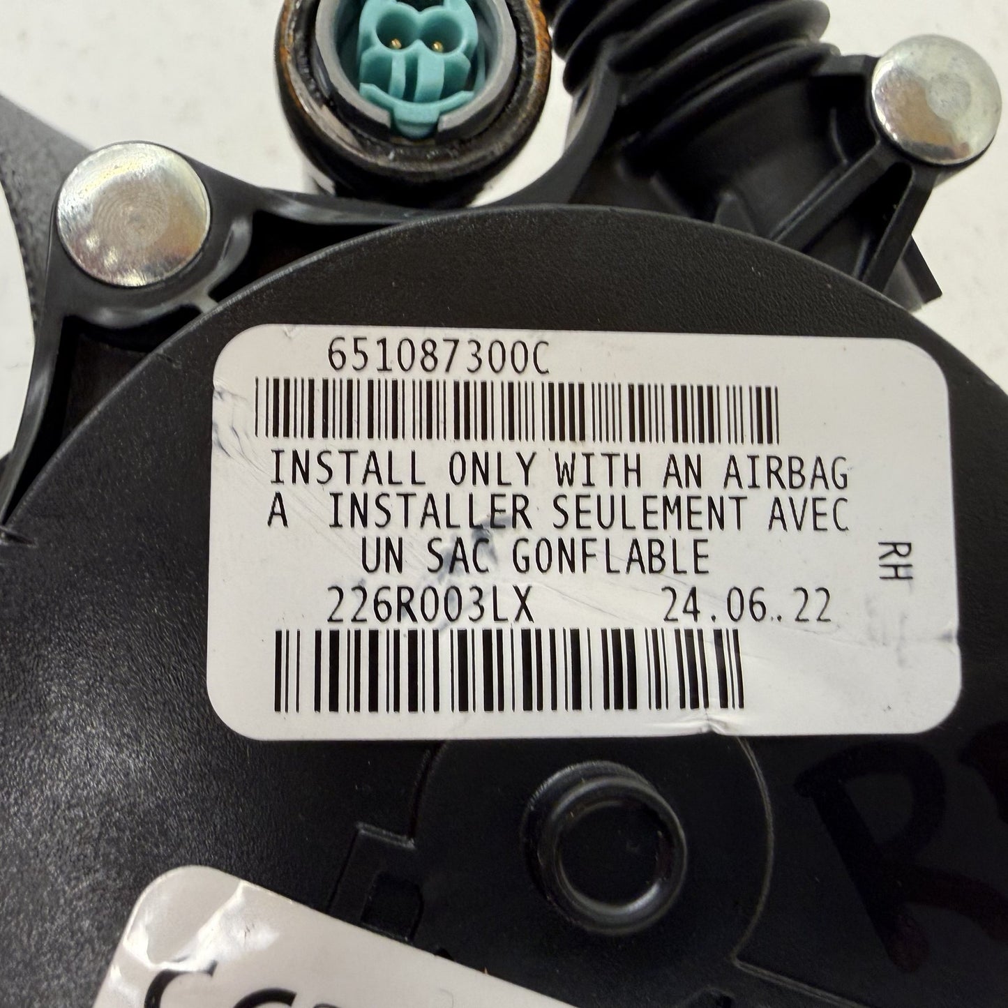 2022-2026 Rivian R1S R1T Passenger Right Front Seatbelt Seat Belt Retractor OEM