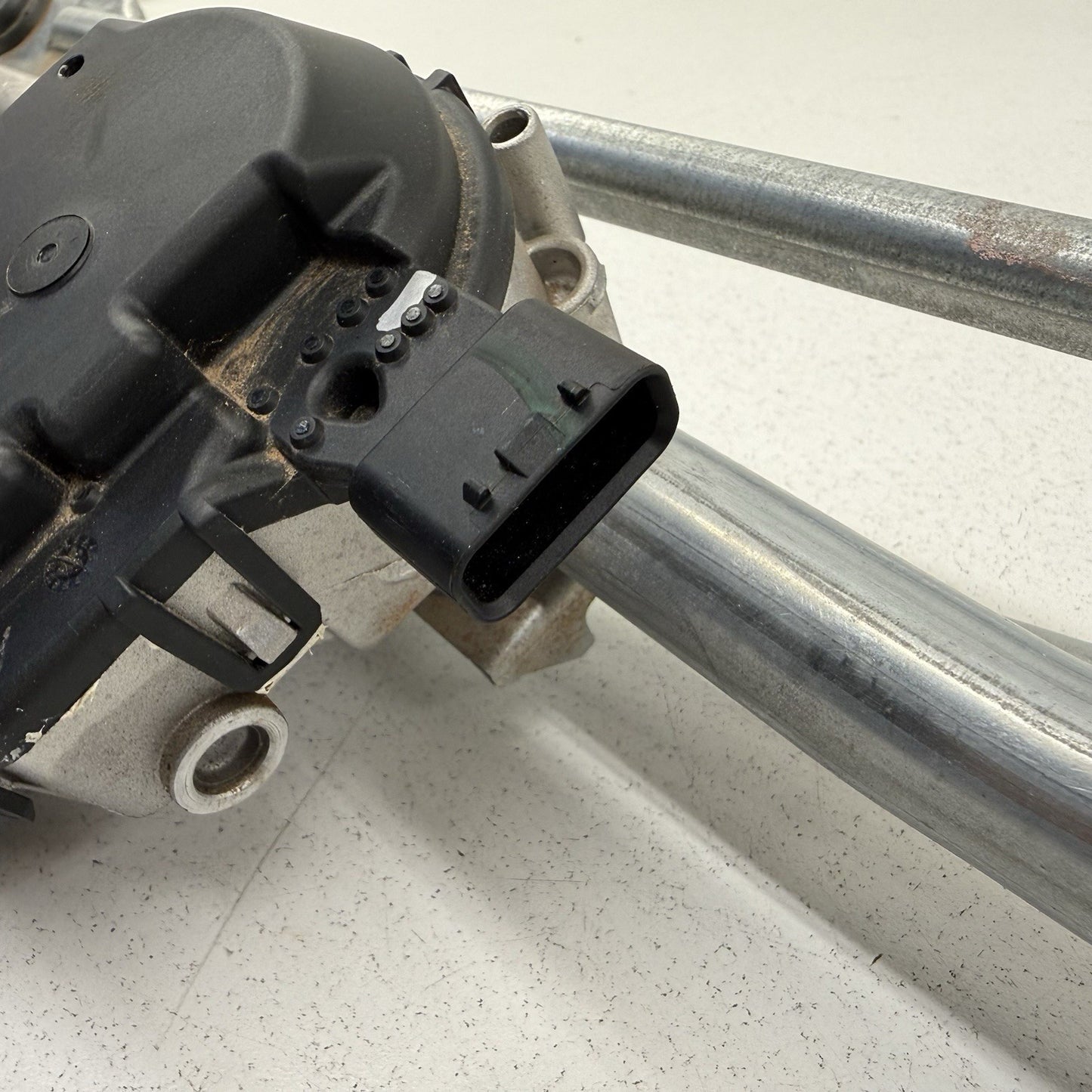 25-26 Toyota Camry Windshield Wiper Motor W/ Linkage Arm Assembly OEM