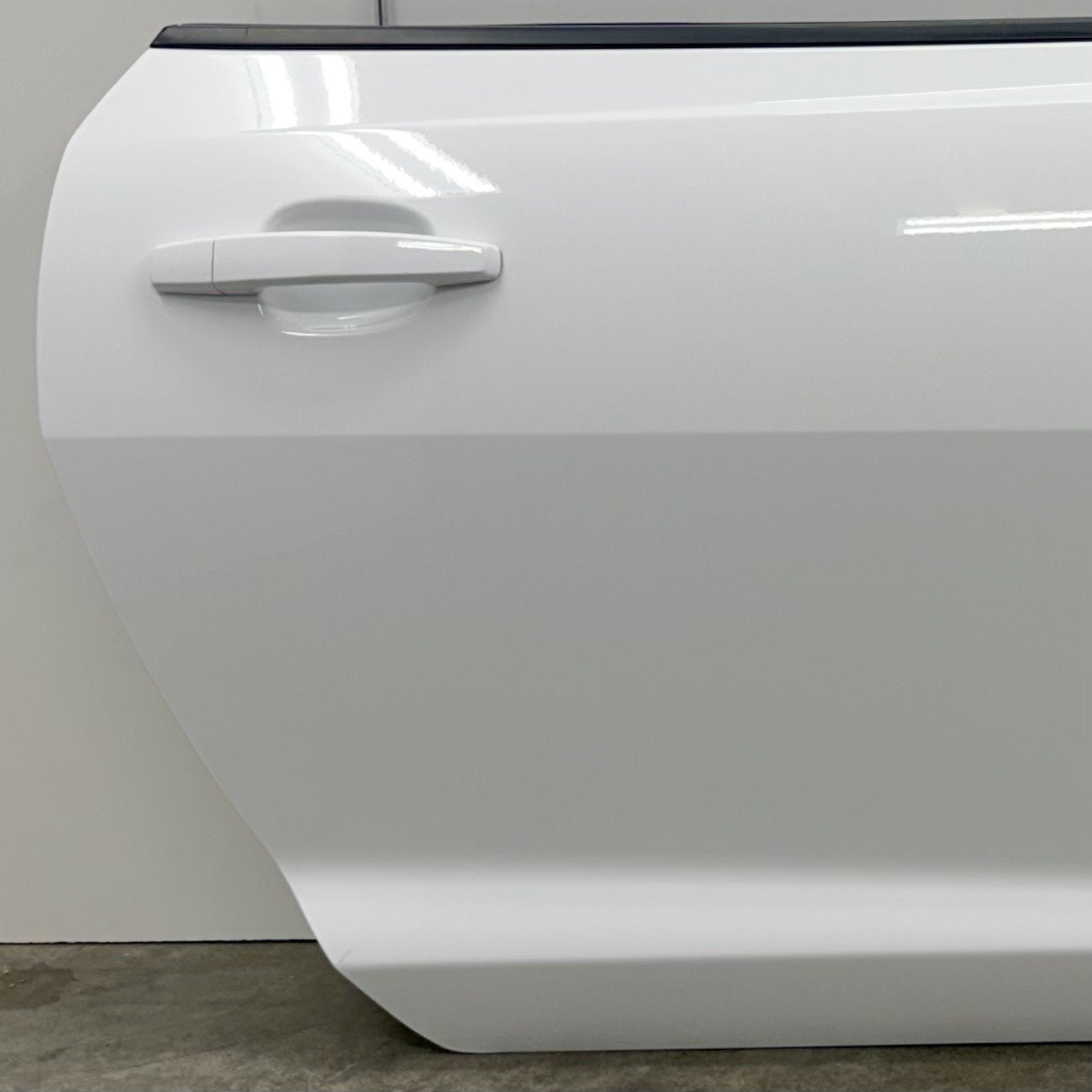 2010-2015 Chevrolet Camaro Coupe Right Door Shell Complete W/ Glass OEM