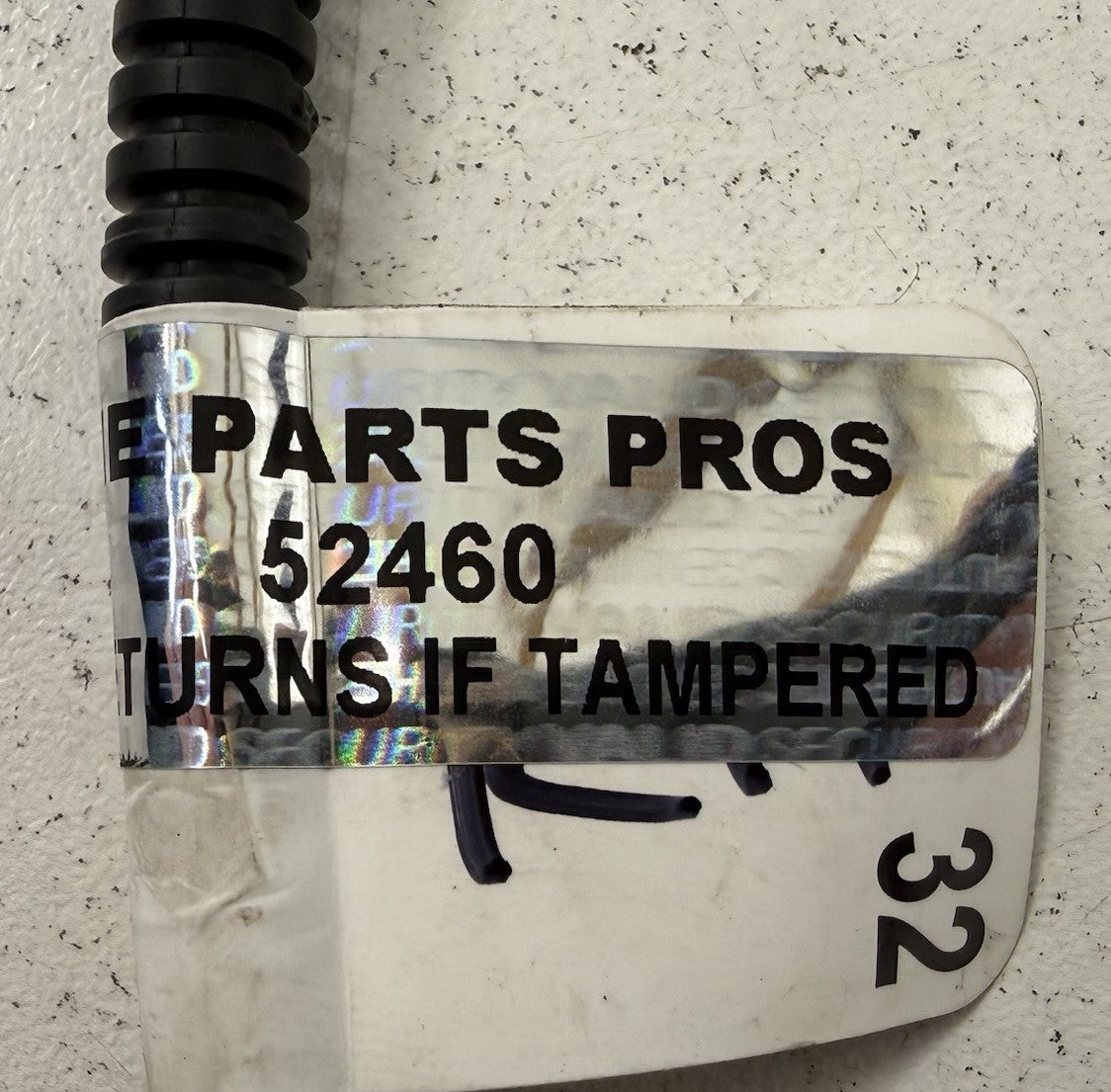 25-26 Toyota Camry Passenger Right Front Seat Belt Seatbelt Buckle OEM