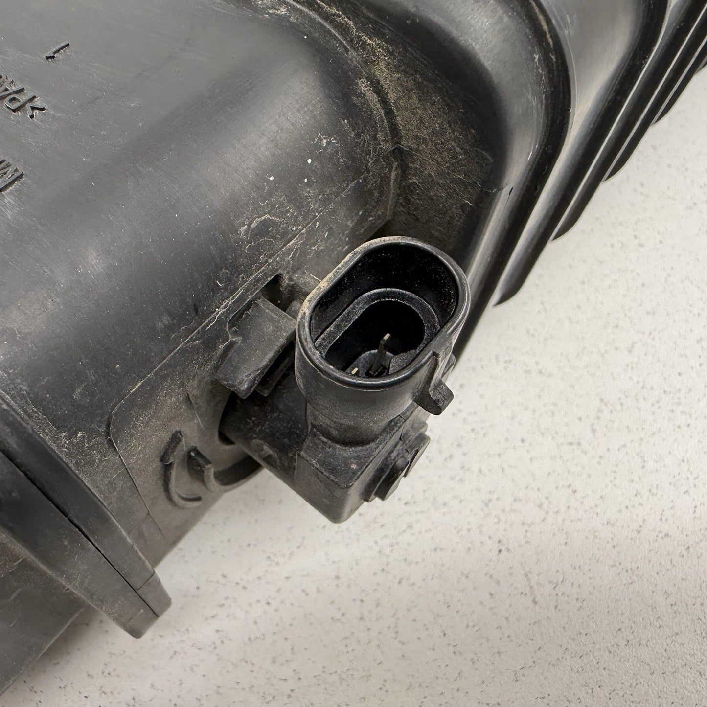 11-15 Chevrolet Camaro SS ZL1 Fuel Evap Vapor Charcoal Emission Canister OEM