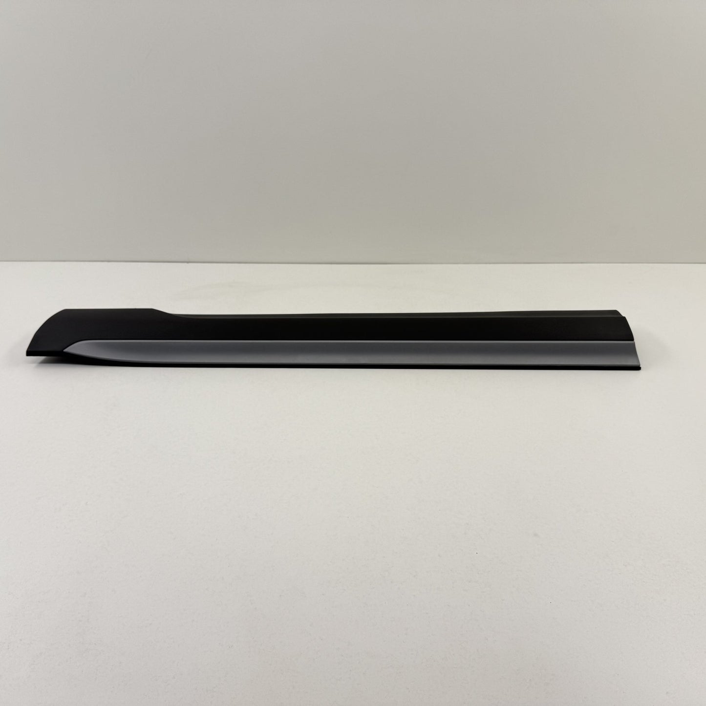 2023-2025 Honda Pilot Right Front Door Lower Molding 75312-T90-A11 OEM