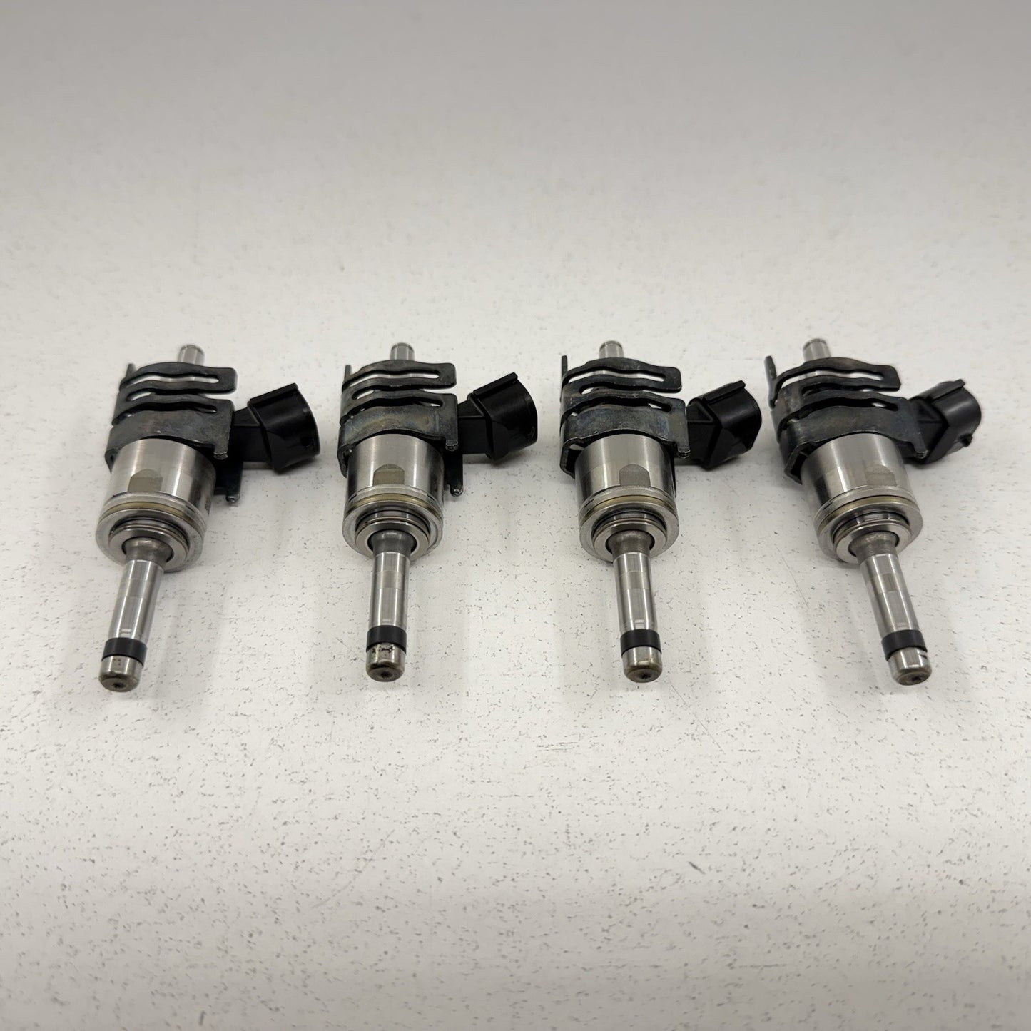 23-25 Toyota Prius Engine Motor Fuel Injector Set 23250-24010 OEM