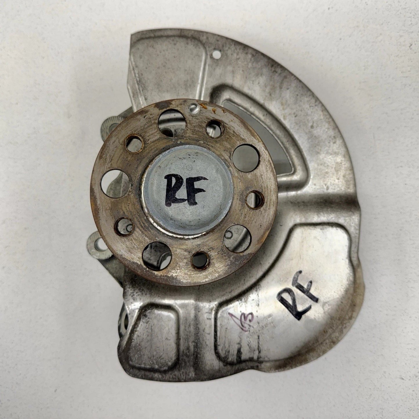 12-18 Mercedes W218 CLS550 RWD Right Front Spindle Knuckle Hub Wheel Bearing OEM