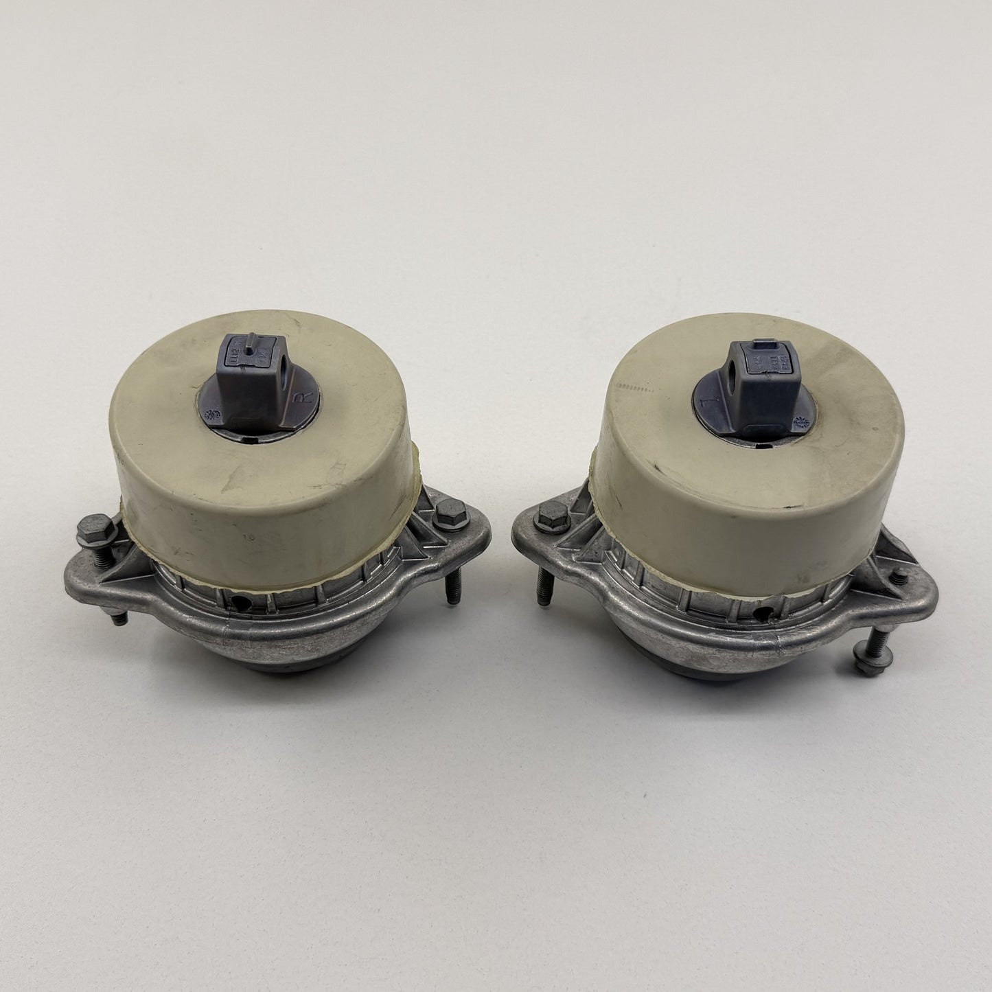 2014-2017 Mercedes-Benz S550 W222 Engine Motor Mount Pair Left &amp; Right OEM