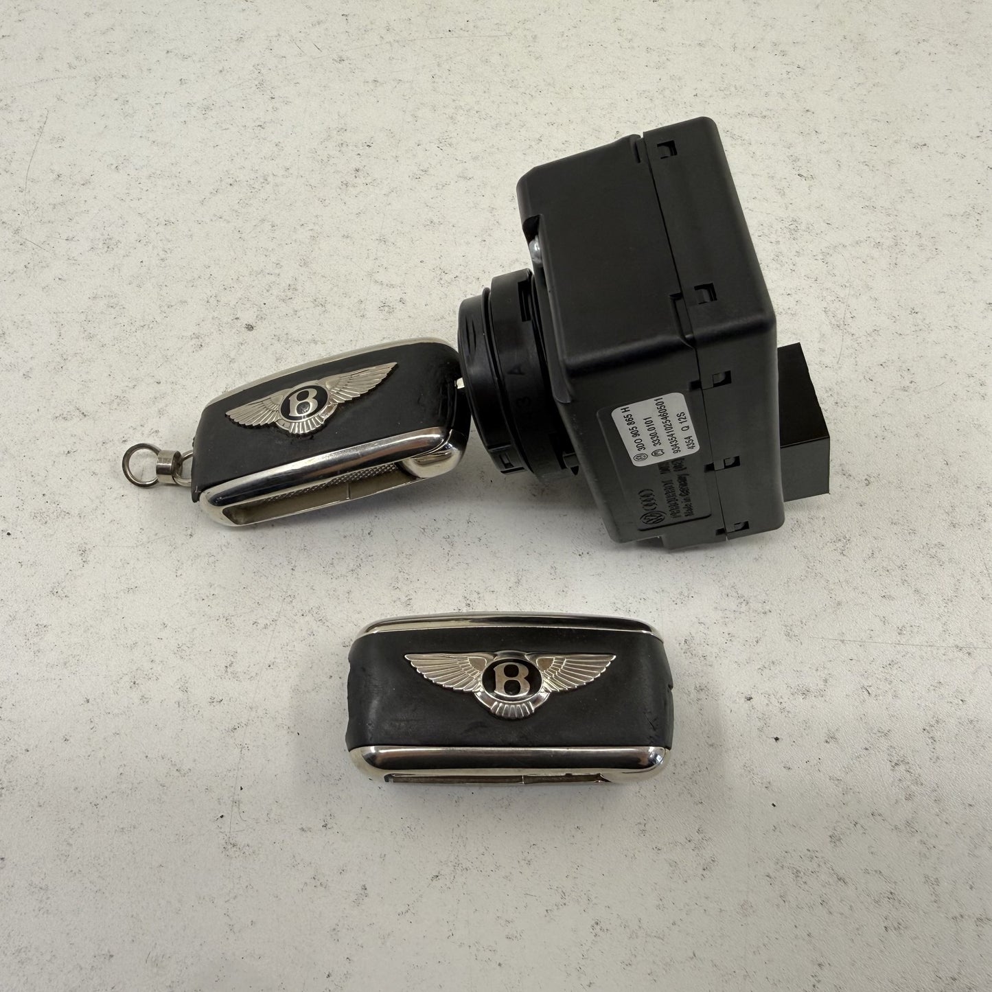 2014-2018 Bentley Flying Spur Ignition Switch Module W/ Key 3D0905865H OEM
