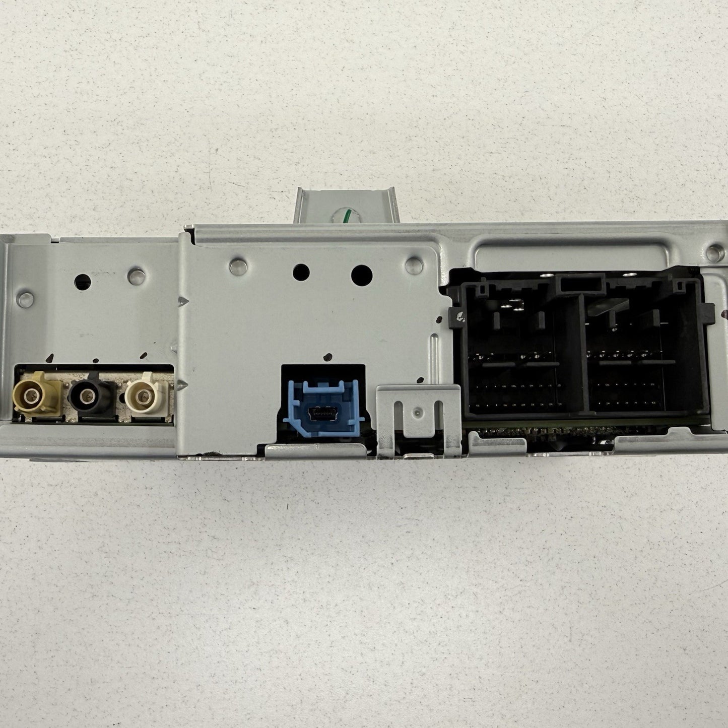 24-25 Ford Mustang Sync 4 AM FM HD Radio Audio Receiver PR3T-18D890-DLH OEM