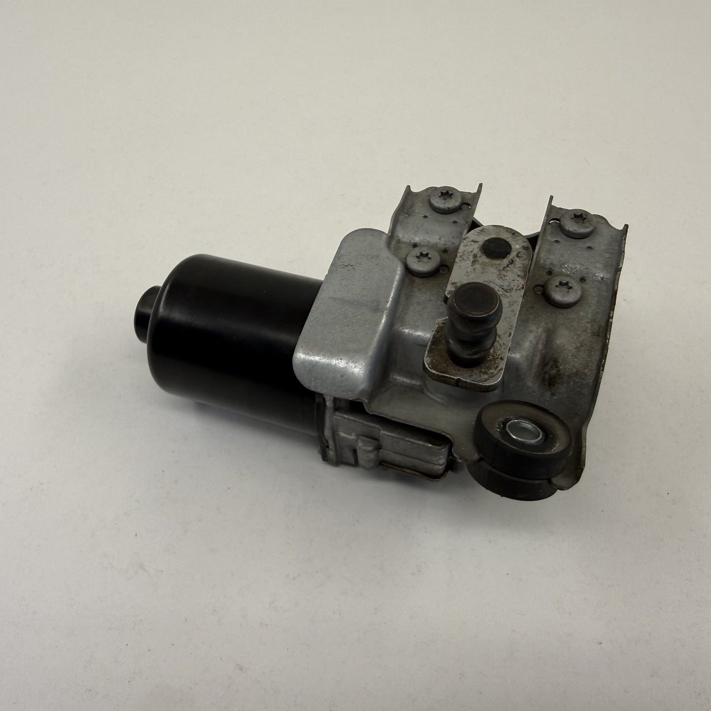2015-2023 Ford Mustang GT Front Windshield Wiper Motor OEM