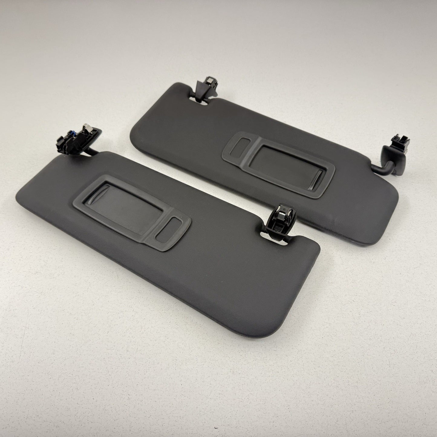 18-24 BMW G01 G02 X3 X4 Sunvisor Sun Visor Shade Pair Left & Right Black OEM