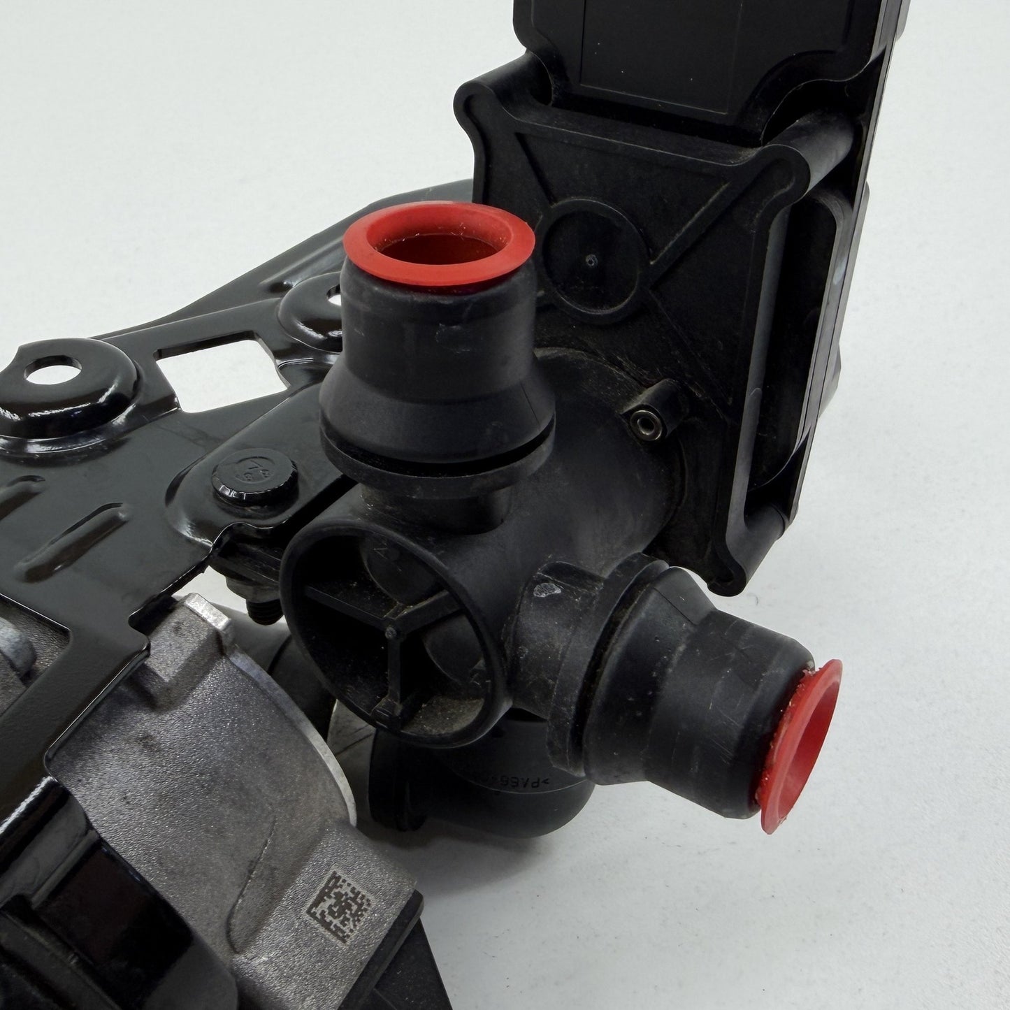 2014-2017 Mercedes-Benz S550 W222 Auxiliary Coolant Water Circulation Pump OEM