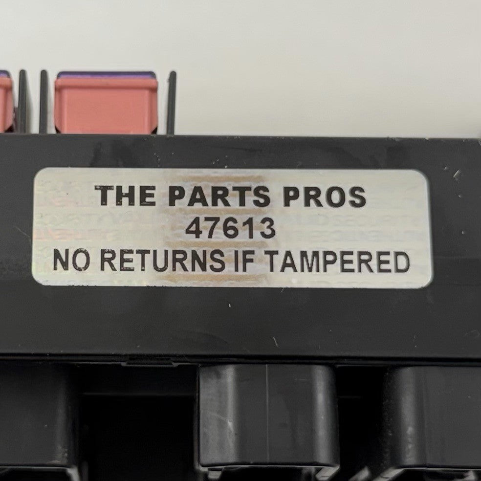 18-21 Subaru WRX STI Engine Bay Fuse Relay Junction Box Module 82241VA051 OEM