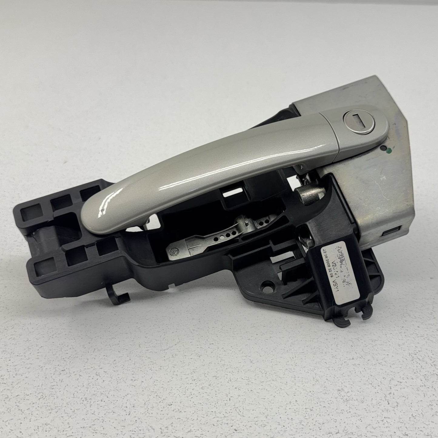 08-15 Audi TT Driver Left Exterior Door Handle Assembly Ice Silver OEM