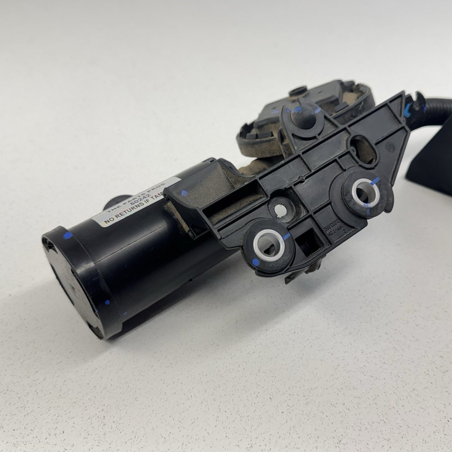 18-24 BMW G01 G02 X3 X4 Fuel Evap Vapor Charcoal Emission Canister 7459686 OEM