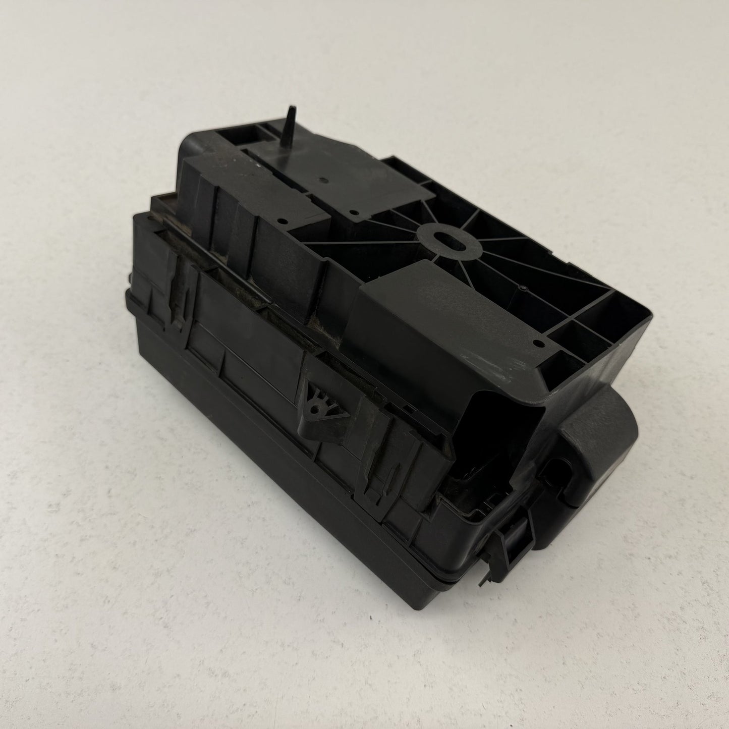 2012-2015 Chevrolet Camaro SS Engine Bay Fuse Relay Junction Box 22760635 OEM